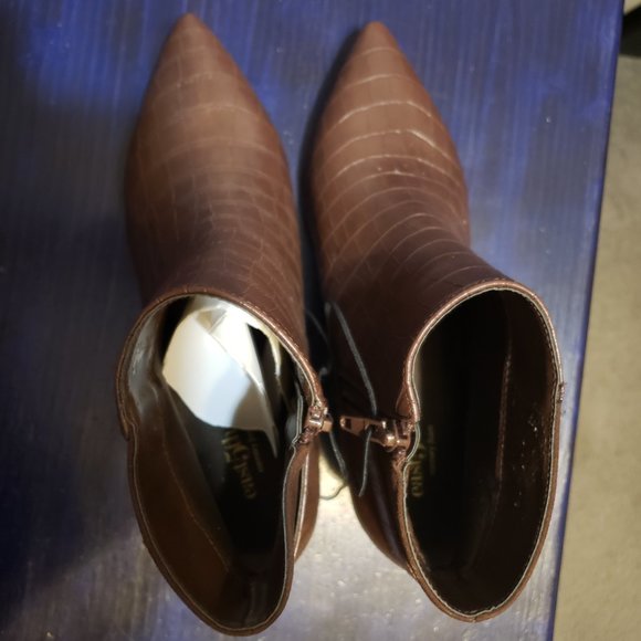 East 5th ankle zip up boots BRAND NEW size 7.5M - Picture 6 of 9